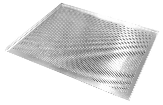 Perforovaný plech s 3 okrajmi 46x34 cm